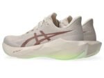 Asics Novablast 6 - Image 3